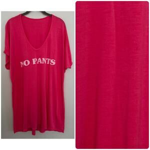 Show Me Your Mumu ‘No Pants’ Tee in Fuchsia
